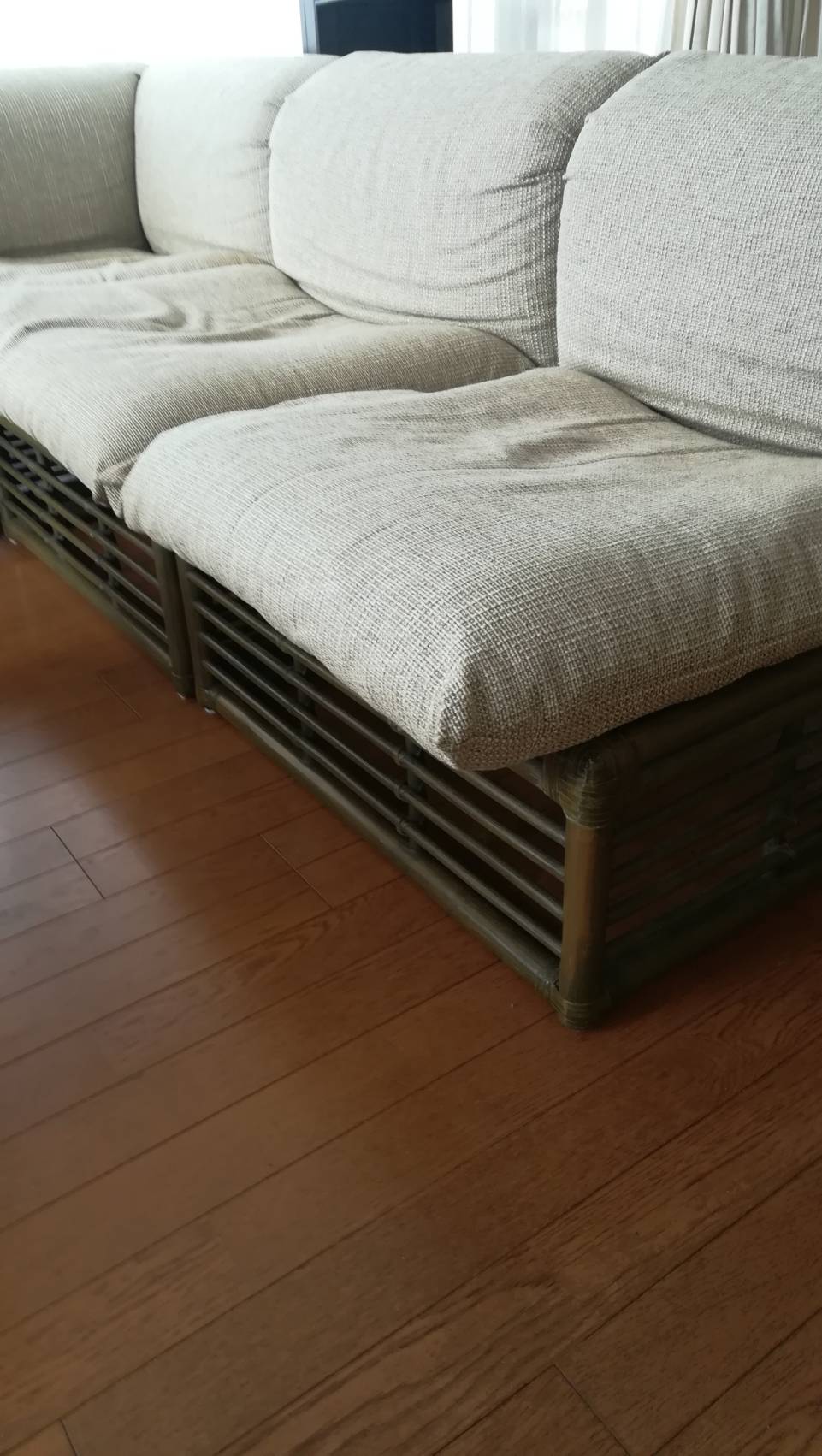 イノベーター『innovator」ソファの張替修理 「家具の病院